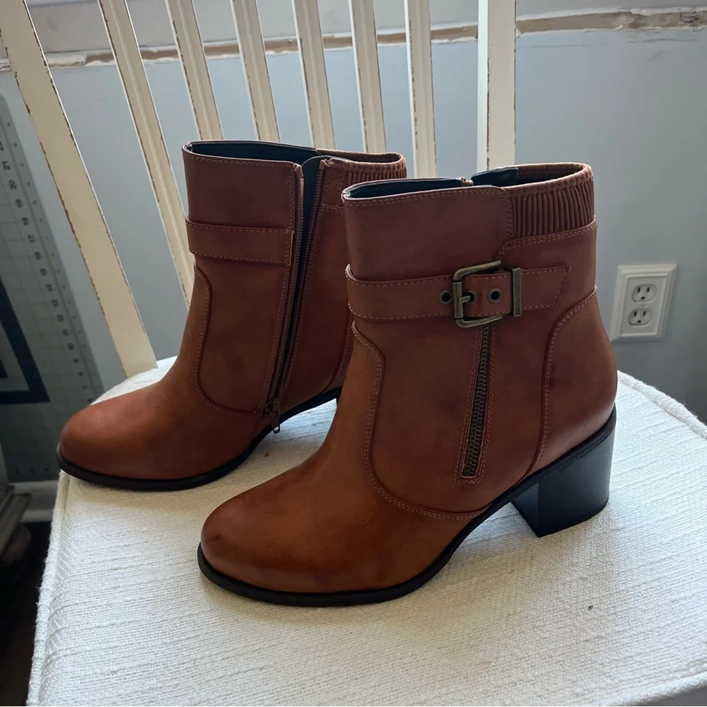 White Mountain Women's Dessert Zipper Booties Dark Tan - Medium 9.5W - Picture 3 of 8